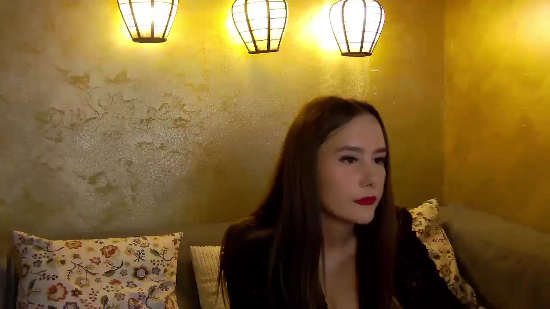 Gallery image thumbnail from Radiance's myfreecams stream on, 10/19/2025, 17:31 image 12 of 20