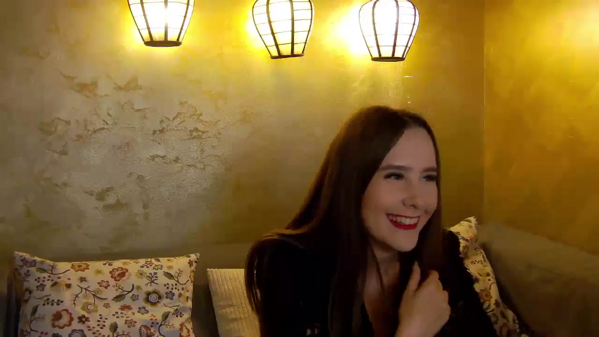 Gallery image thumbnail from Radiance's myfreecams stream on, 10/19/2025, 17:31 image 8 of 20