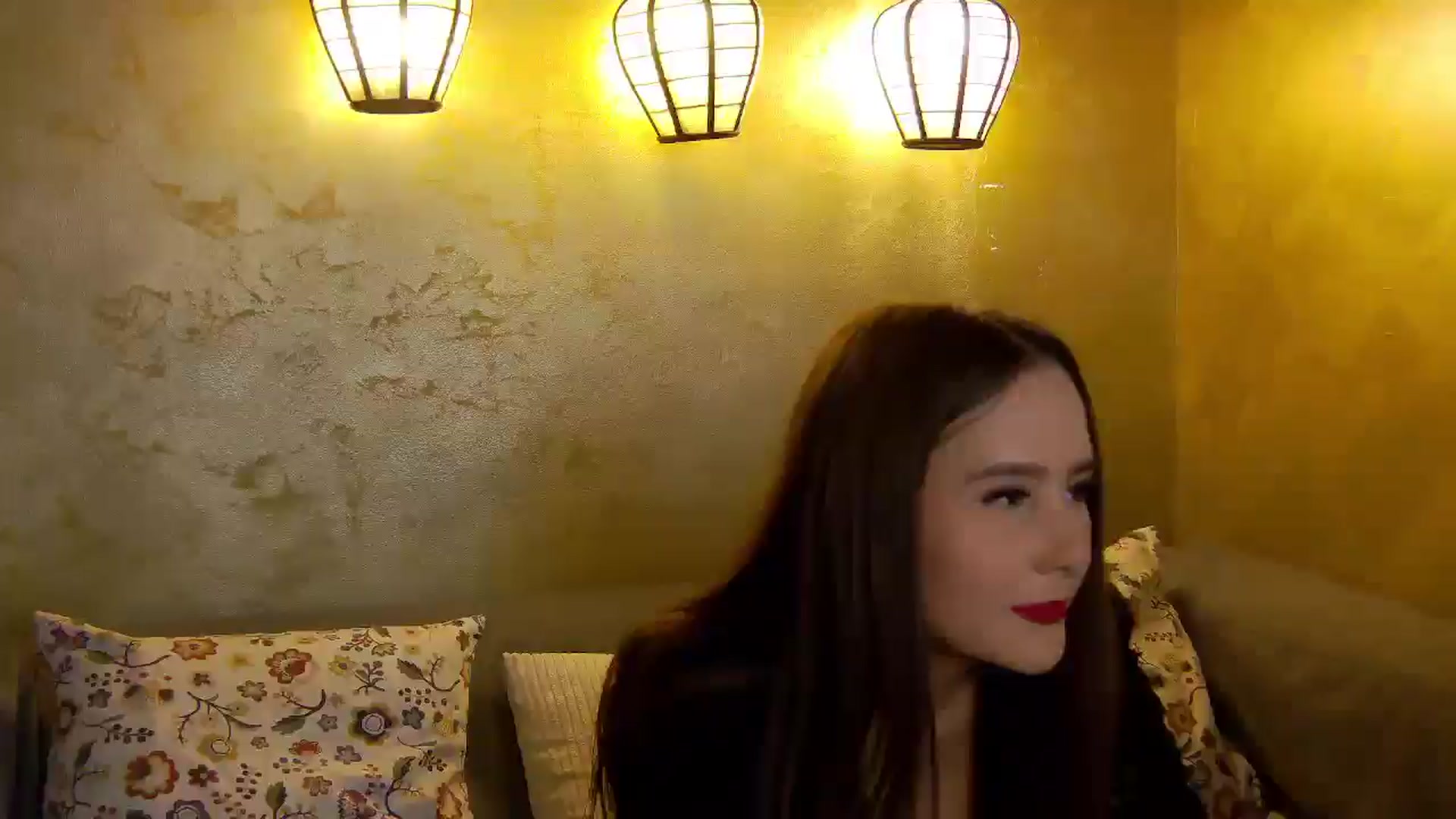 Gallery image thumbnail from Radiance's myfreecams stream on, 10/19/2025, 17:31 image 14 of 20
