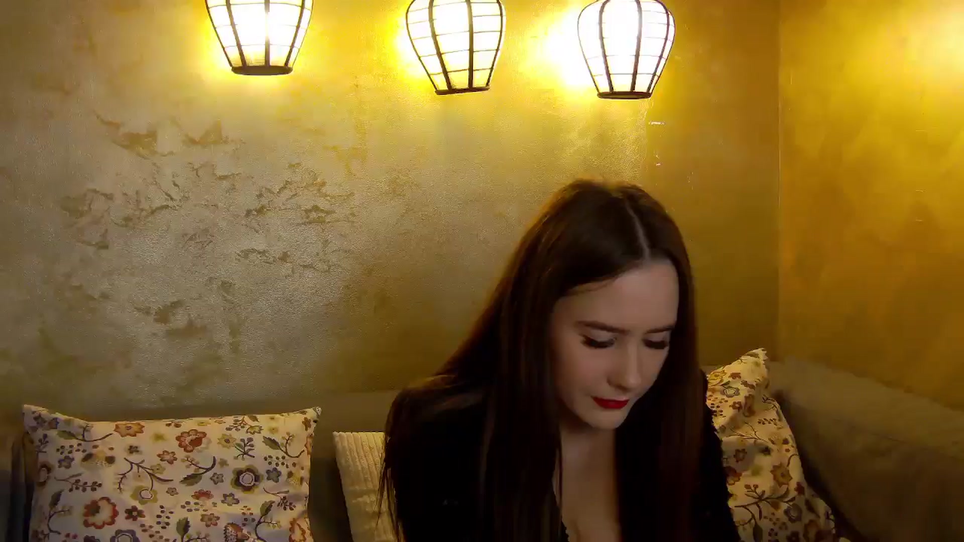 Gallery image thumbnail from Radiance's myfreecams stream on, 10/19/2025, 17:31 image 13 of 20