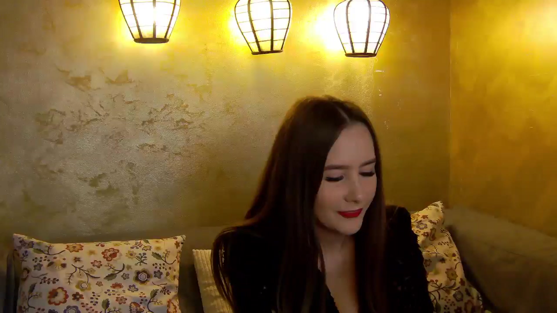 Gallery image thumbnail from Radiance's myfreecams stream on, 10/19/2025, 17:31 image 9 of 20