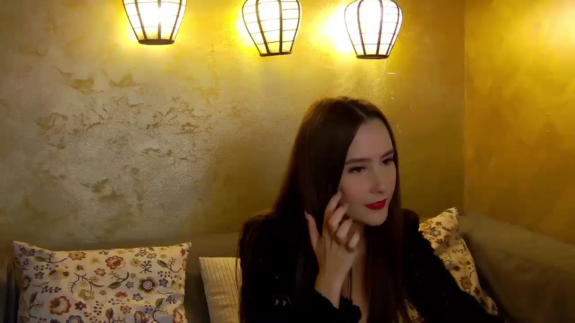Gallery image thumbnail from Radiance's myfreecams stream on, 10/19/2025, 19:02 image 1 of 20