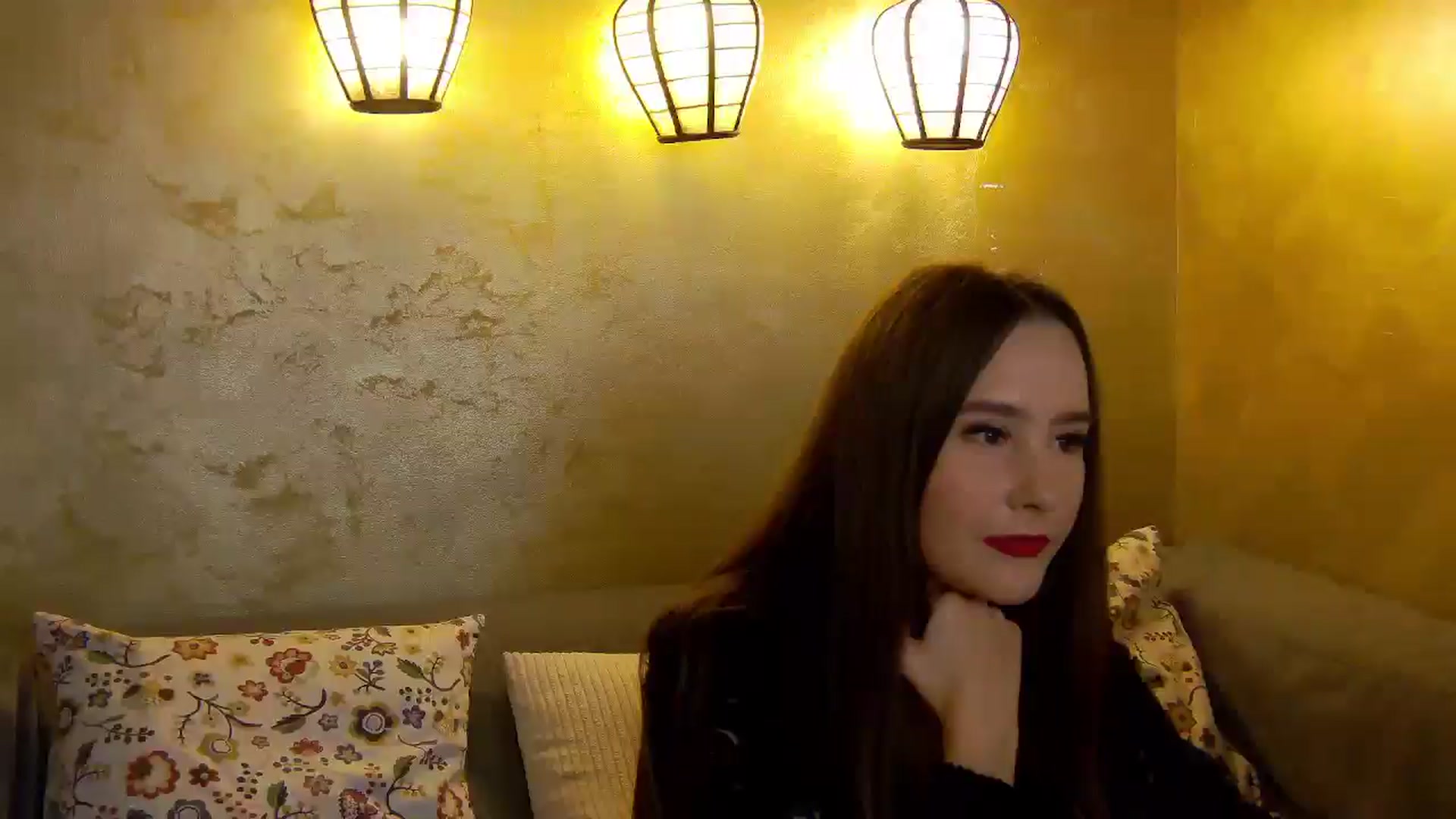 Gallery image thumbnail from Radiance's myfreecams stream on, 10/19/2025, 19:02 image 2 of 20