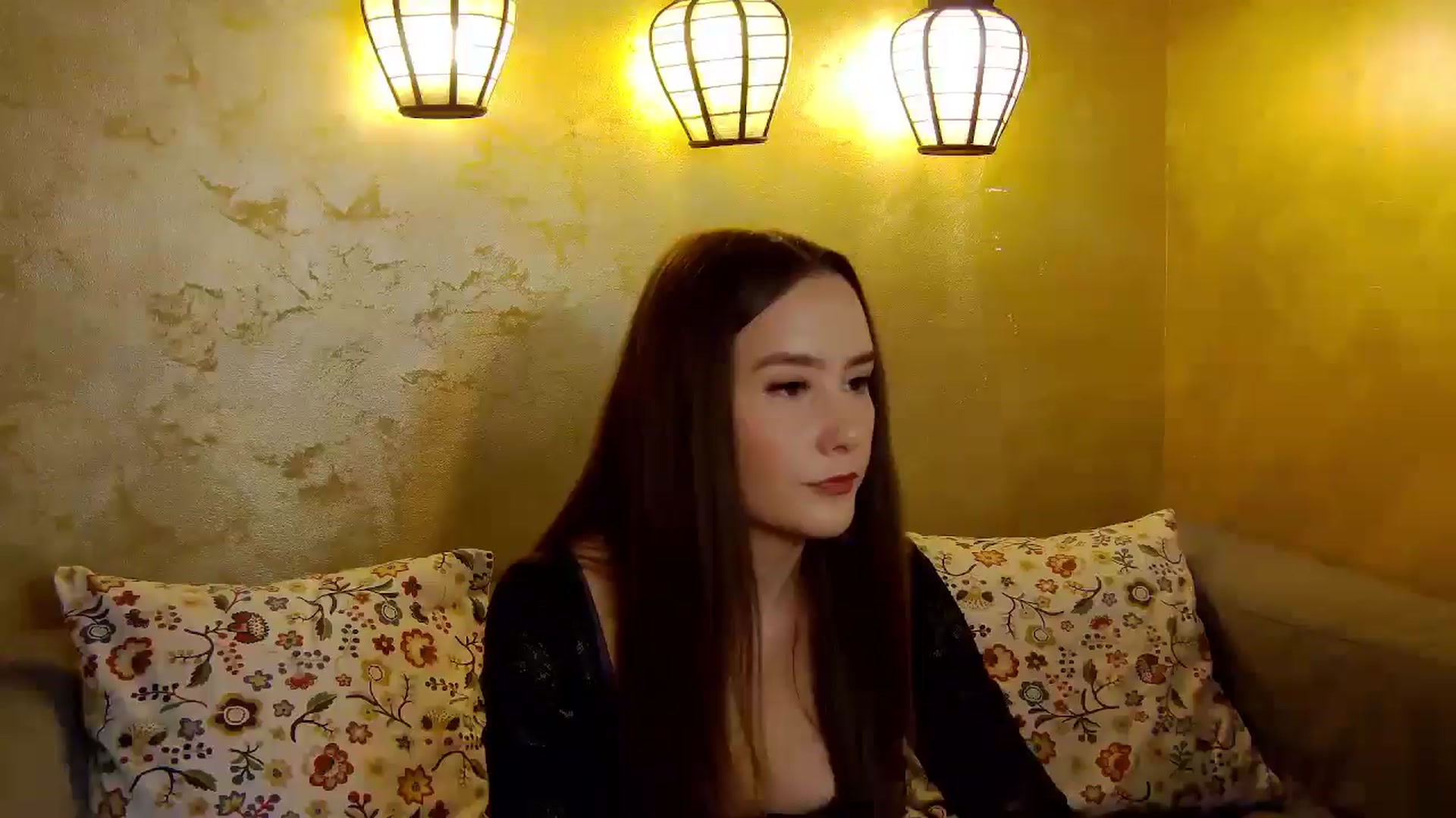 Gallery image thumbnail from Radiance's myfreecams stream on, 10/22/2025, 14:43 image 1 of 20