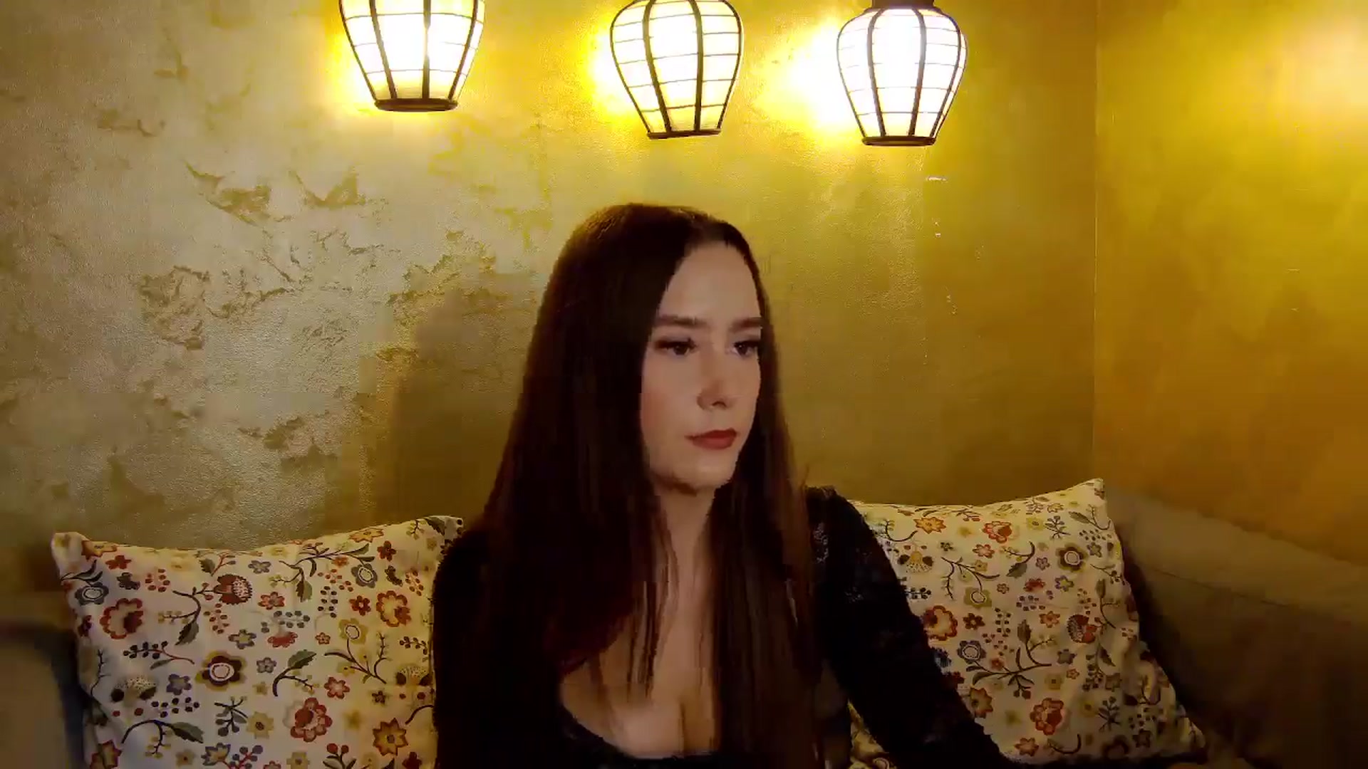 Gallery image thumbnail from Radiance's myfreecams stream on, 10/22/2025, 14:43 image 6 of 20