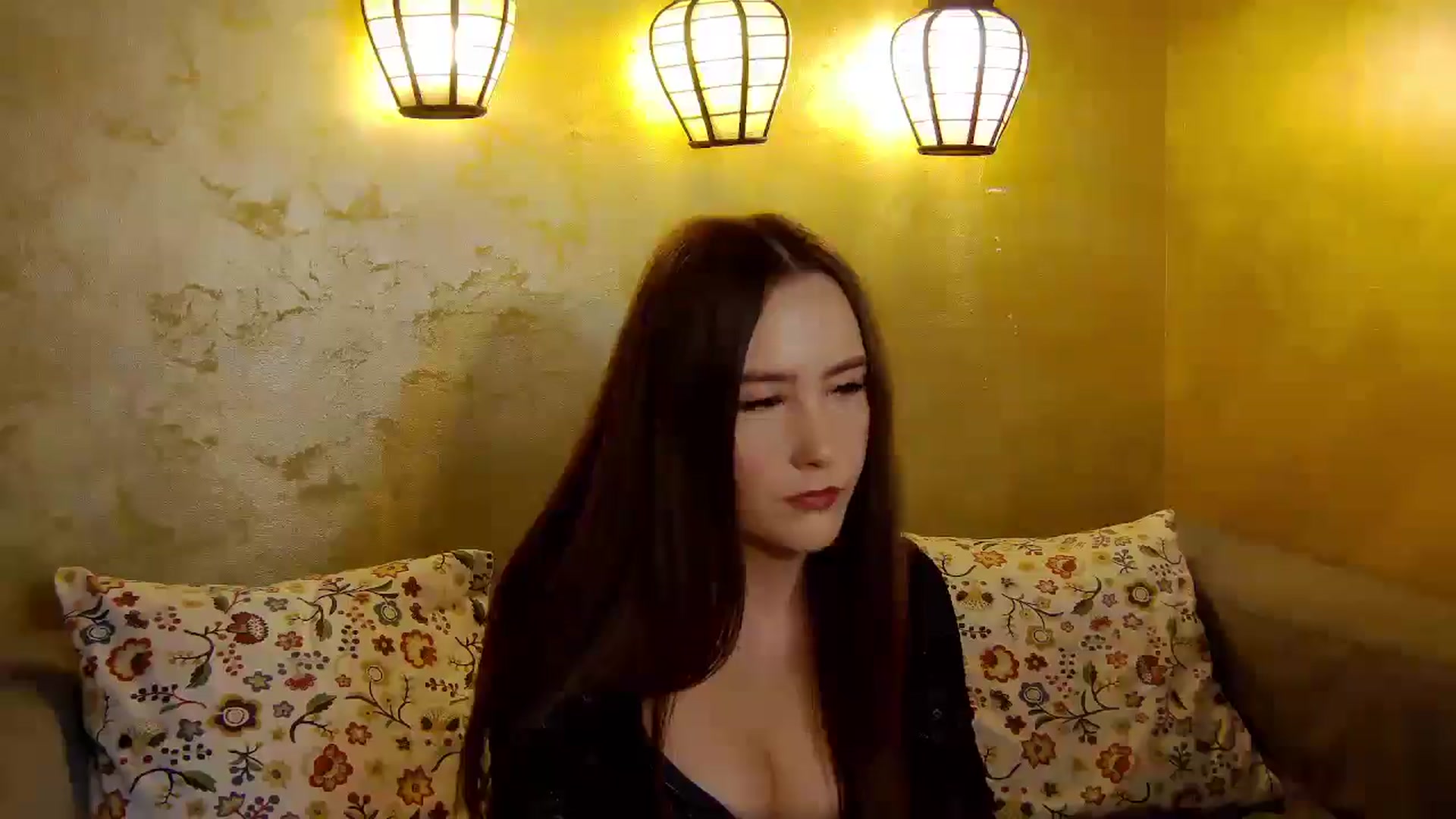 Gallery image thumbnail from Radiance's myfreecams stream on, 10/22/2025, 14:43 image 5 of 20
