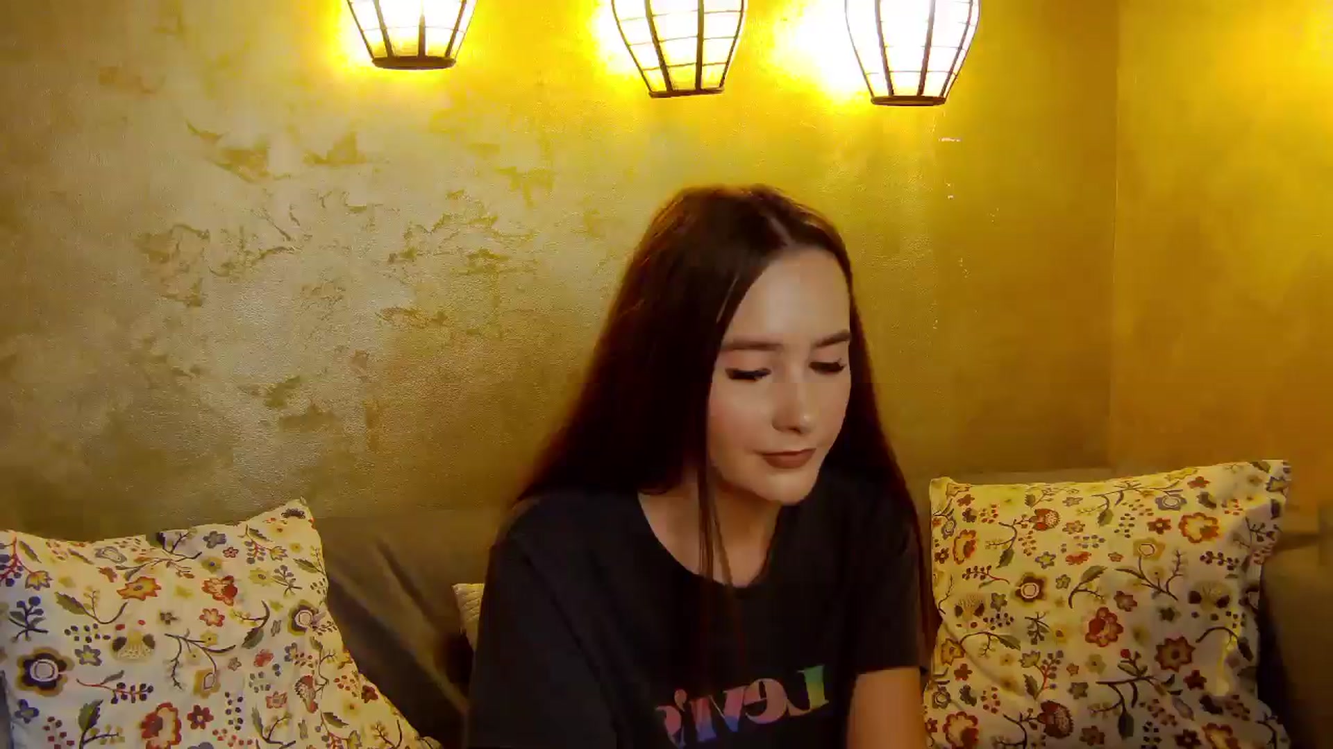 Gallery image thumbnail from Radiance's myfreecams stream on, 10/23/2025, 18:49 image 17 of 20