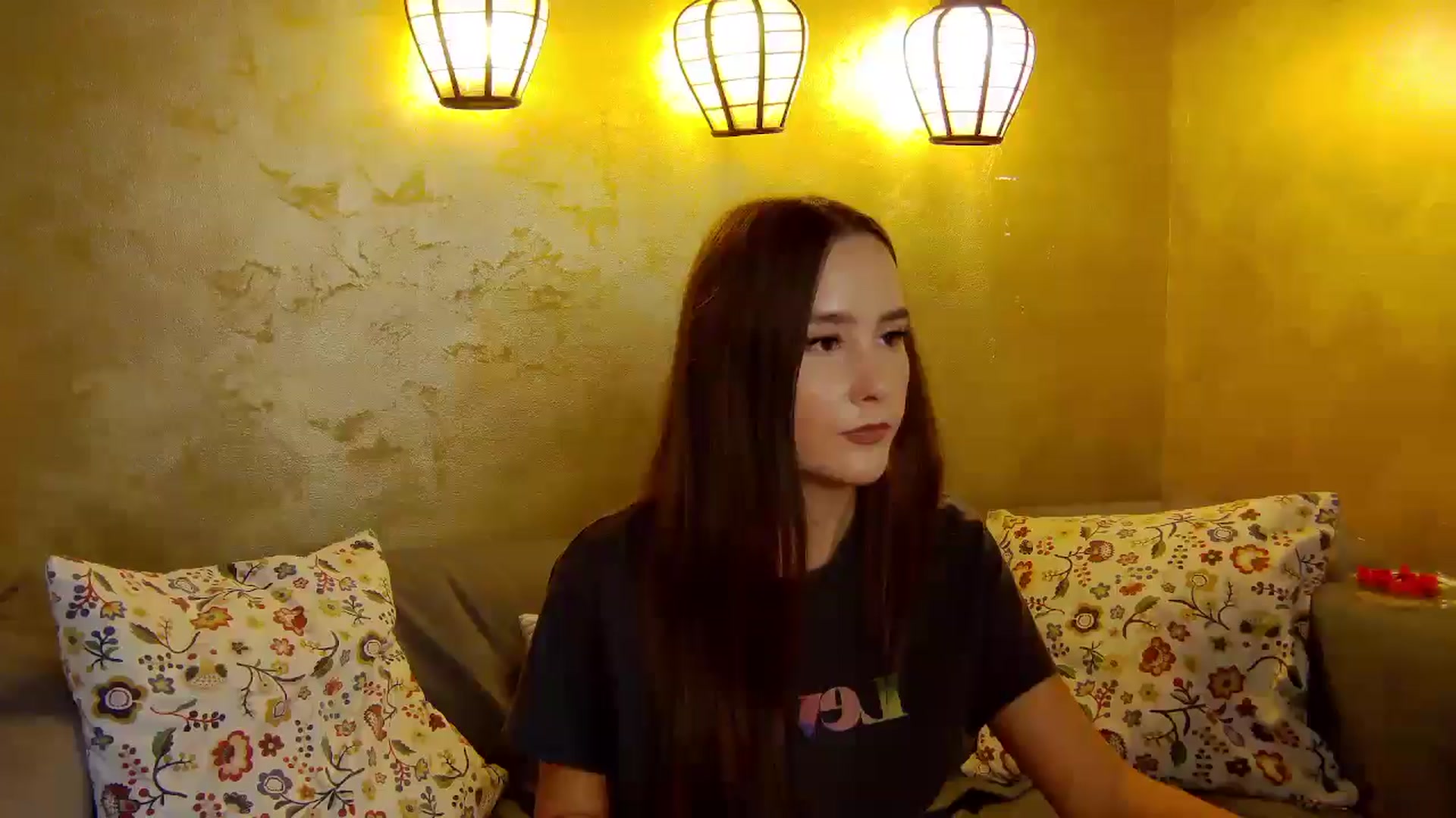Gallery image thumbnail from Radiance's myfreecams stream on, 10/23/2025, 18:49 image 7 of 20