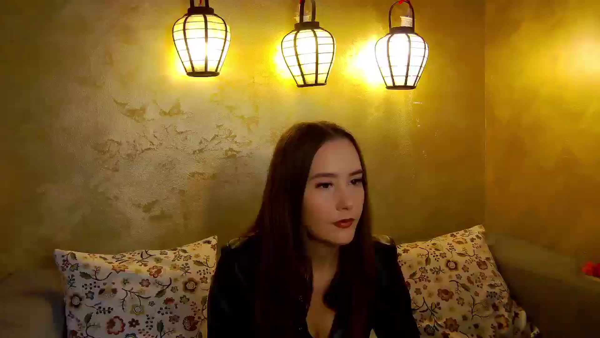 Gallery image thumbnail from Radiance's myfreecams stream on, 10/24/2025, 14:16 image 4 of 20