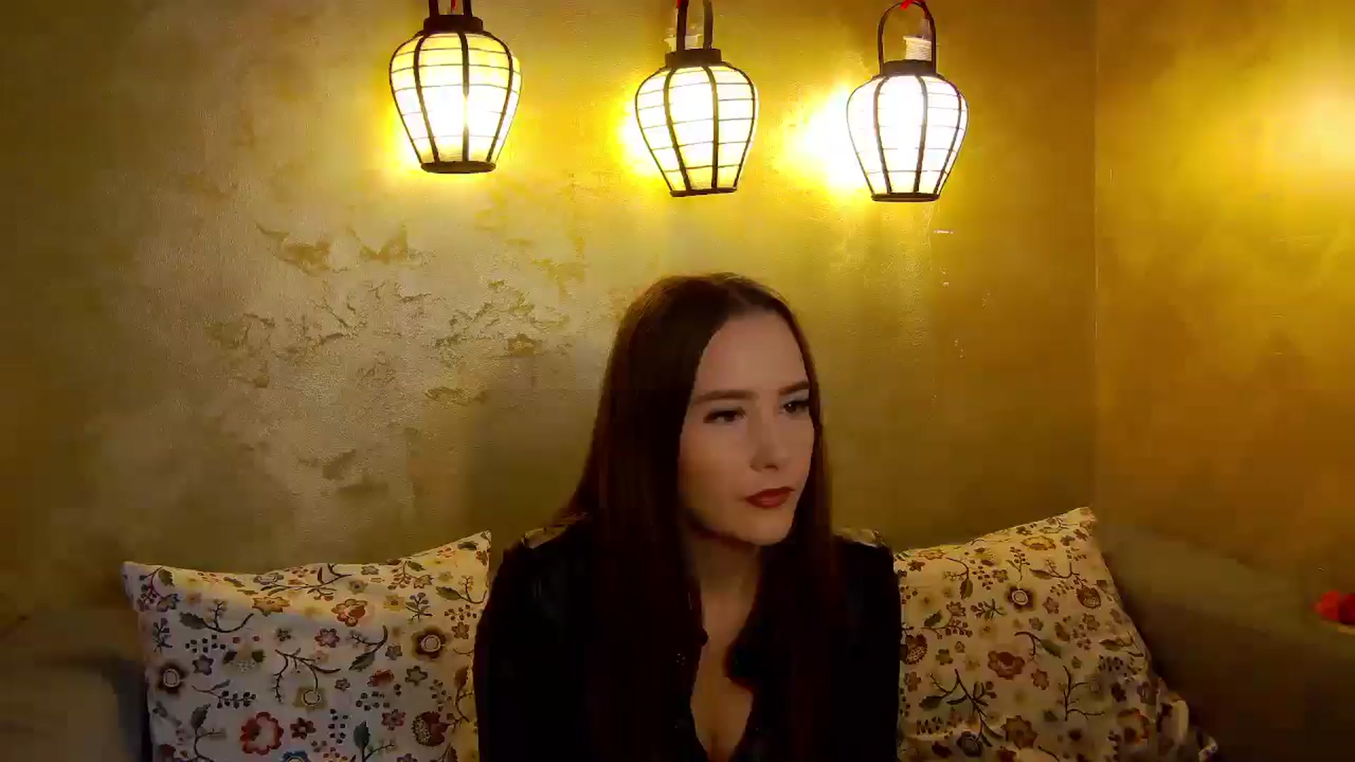 Gallery image thumbnail from Radiance's myfreecams stream on, 10/24/2025, 14:16 image 5 of 20