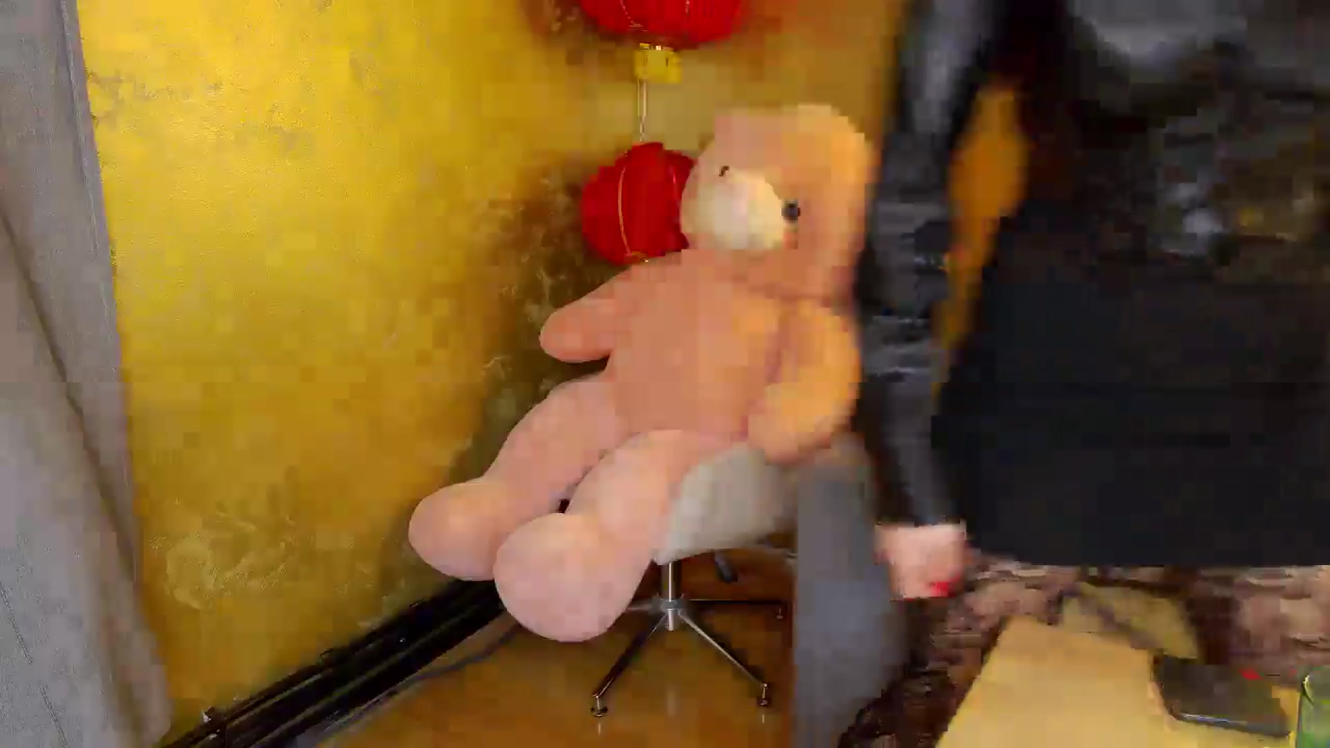 Gallery image thumbnail from Radiance's myfreecams stream on, 10/24/2025, 14:16 image 17 of 20