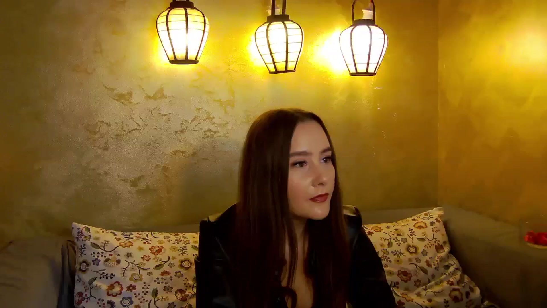 Gallery image thumbnail from Radiance's myfreecams stream on, 10/24/2025, 18:40 image 17 of 20