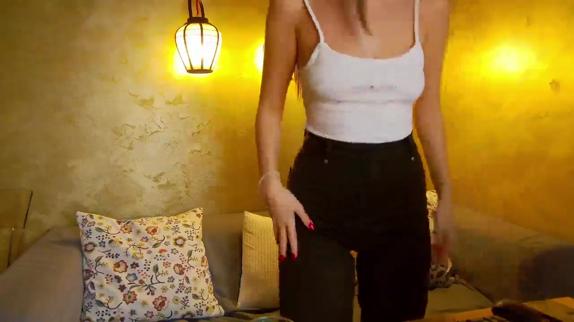 Gallery image thumbnail from Radiance's myfreecams stream on, 10/25/2025, 18:48 image 8 of 20