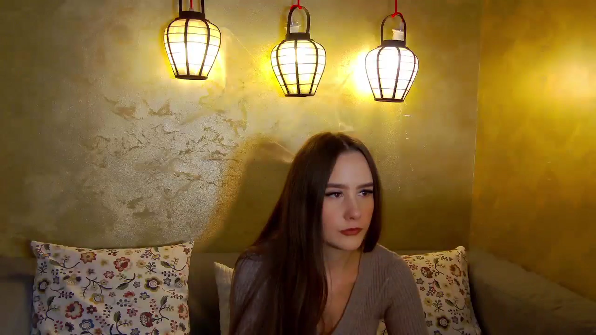 Gallery image thumbnail from Radiance's myfreecams stream on, 11/04/2025, 14:48 image 2 of 20
