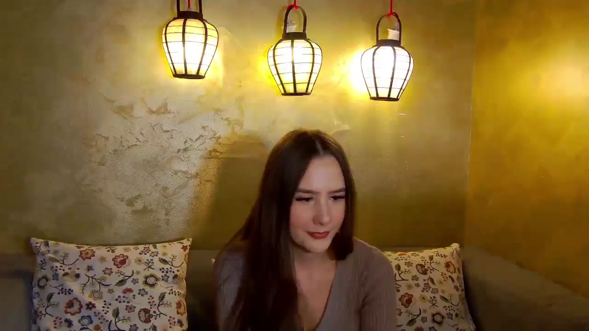 Gallery image thumbnail from Radiance's myfreecams stream on, 11/04/2025, 14:48 image 5 of 20