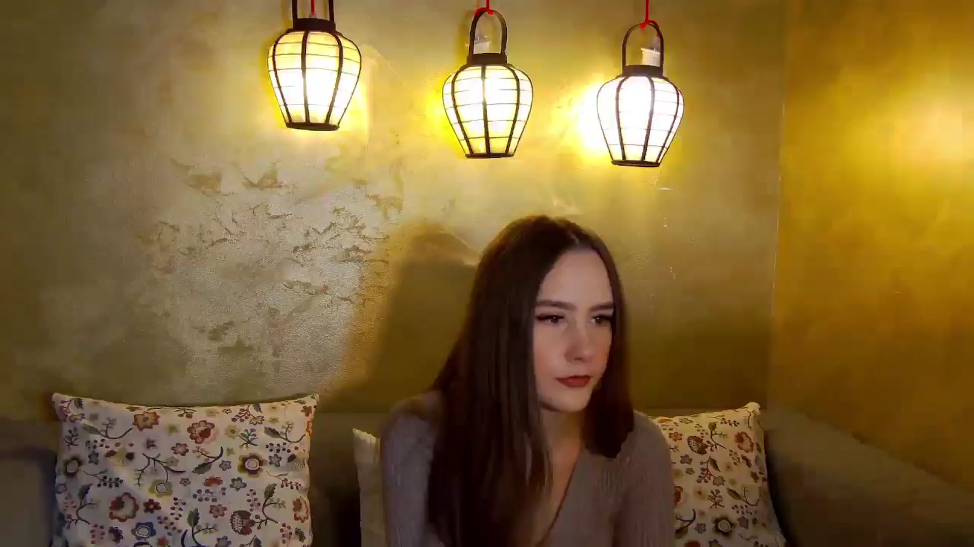 Gallery image thumbnail from Radiance's myfreecams stream on, 11/04/2025, 14:48 image 9 of 20