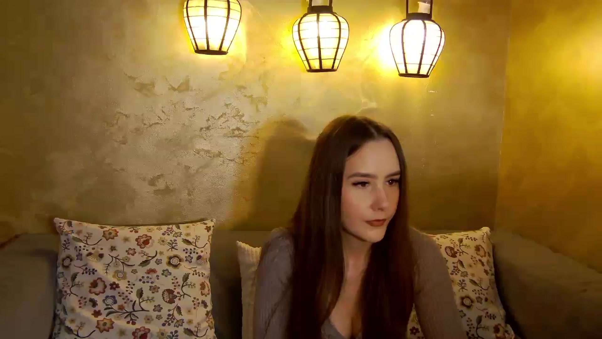 Gallery image thumbnail from Radiance's myfreecams stream on, 11/04/2025, 15:41 image 5 of 20