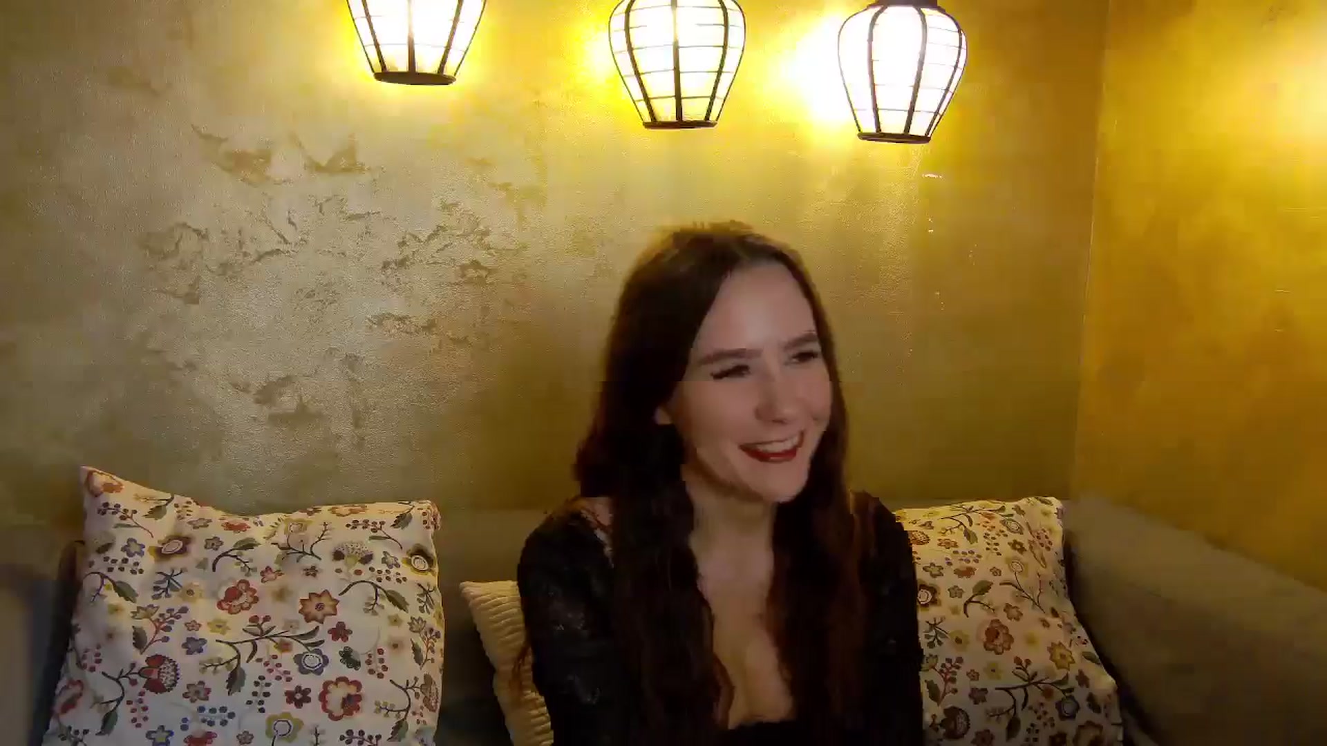 Gallery image thumbnail from Radiance's myfreecams stream on, 11/08/2025, 15:49 image 9 of 20
