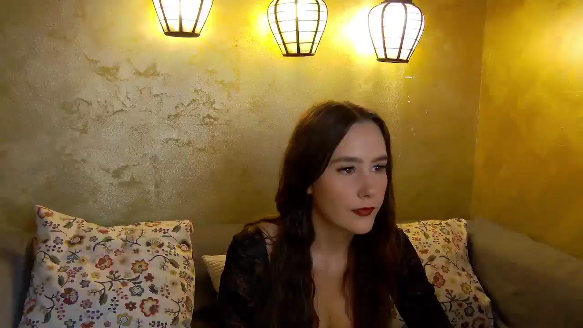 Gallery image thumbnail from Radiance's myfreecams stream on, 11/08/2025, 15:49 image 8 of 20