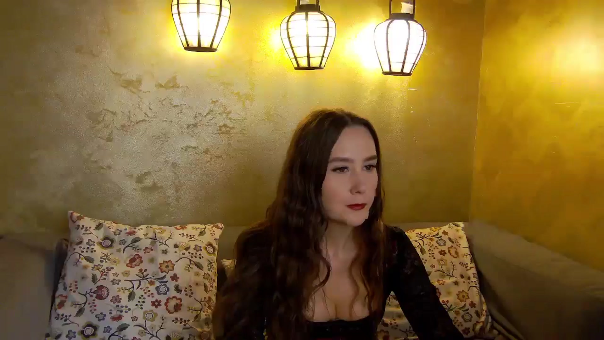 Gallery image thumbnail from Radiance's myfreecams stream on, 11/08/2025, 17:46 image 5 of 20