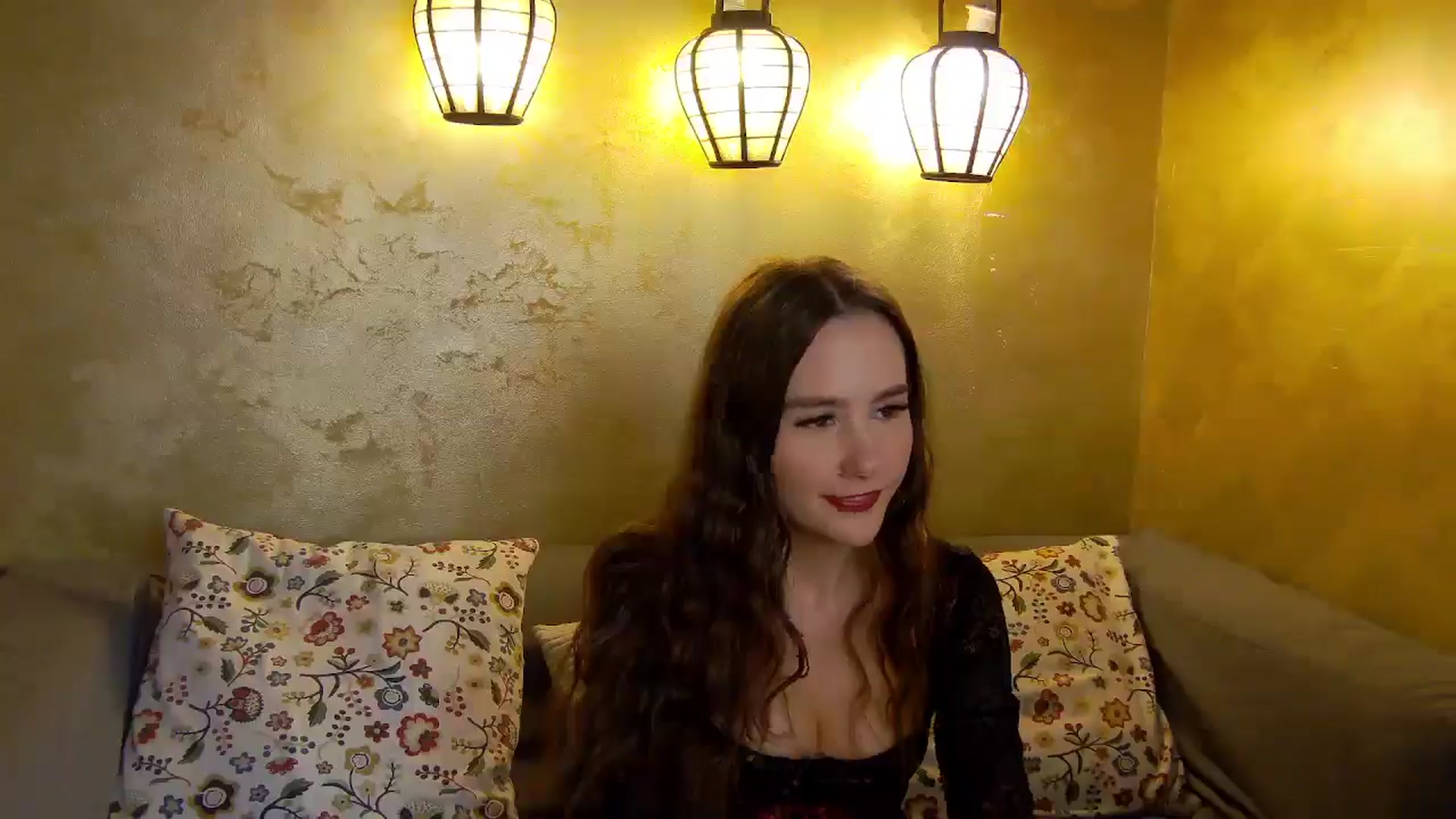 Gallery image thumbnail from Radiance's myfreecams stream on, 11/08/2025, 17:46 image 4 of 20