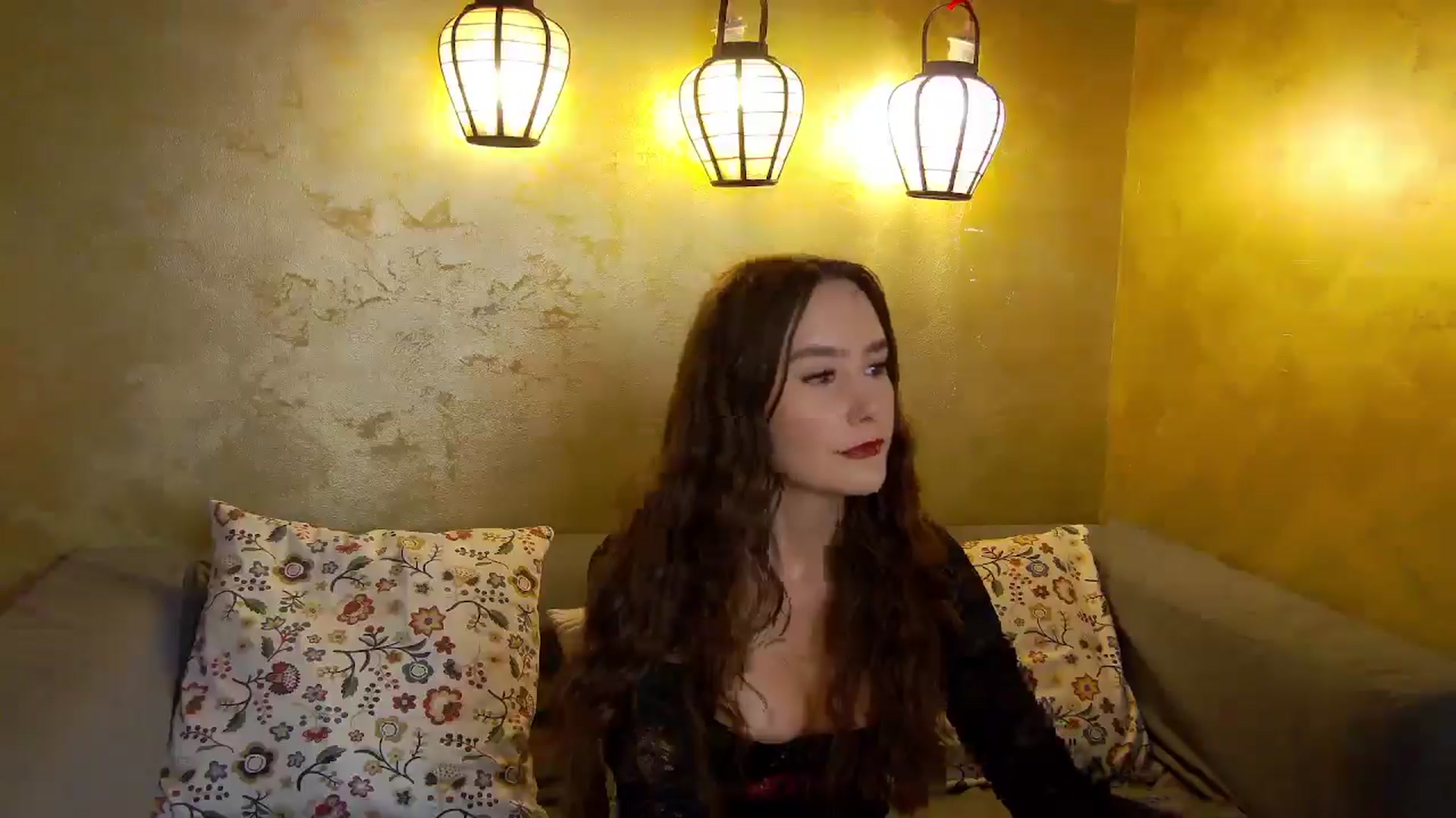Gallery image thumbnail from Radiance's myfreecams stream on, 11/08/2025, 17:46 image 11 of 20