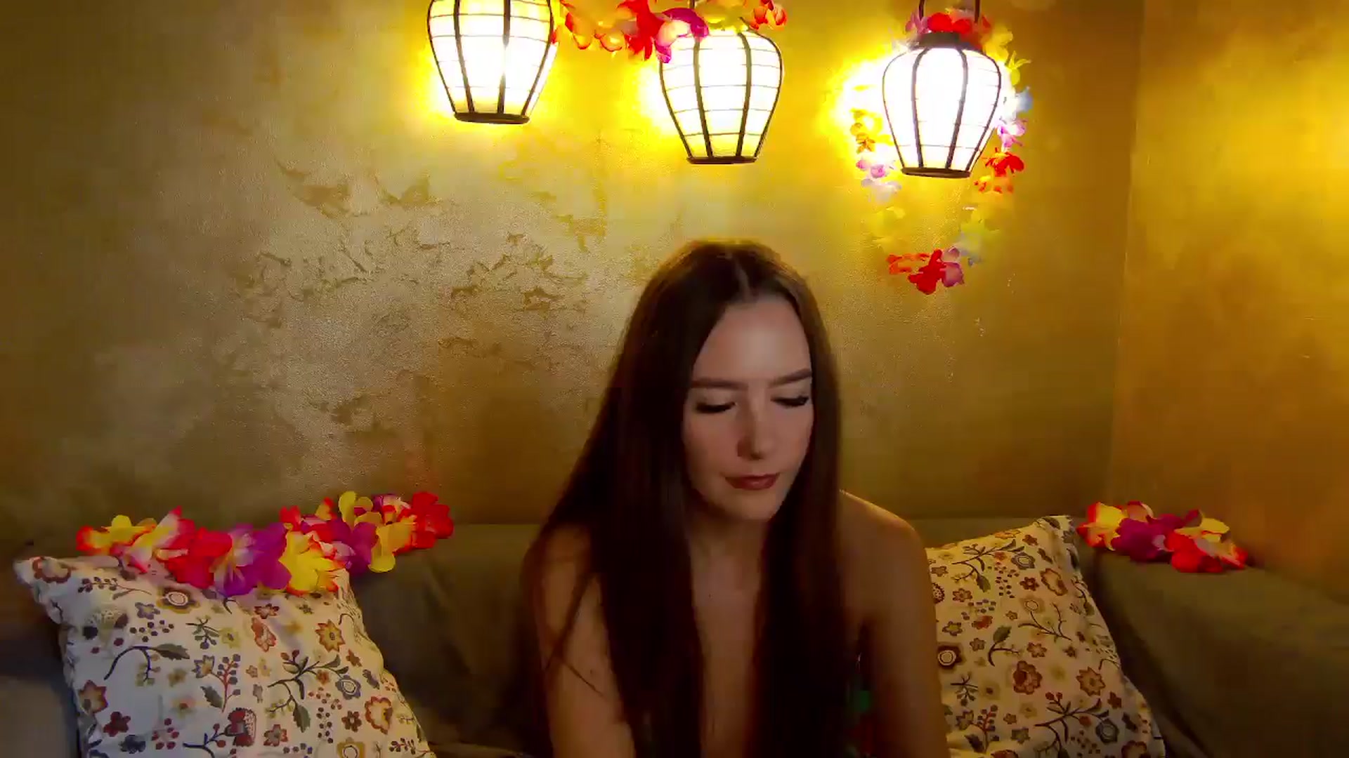 Gallery image thumbnail from Radiance's myfreecams stream on, 11/09/2025, 16:04 image 15 of 20