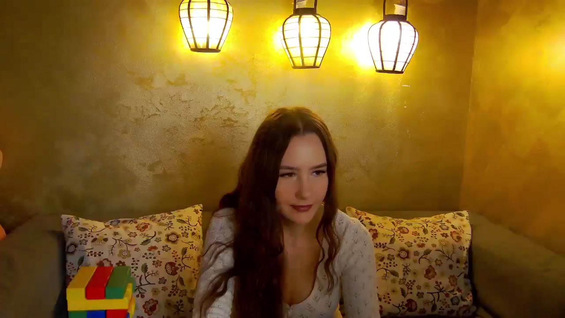 Gallery image thumbnail from Radiance's myfreecams stream on, 11/13/2025, 17:17 image 8 of 20