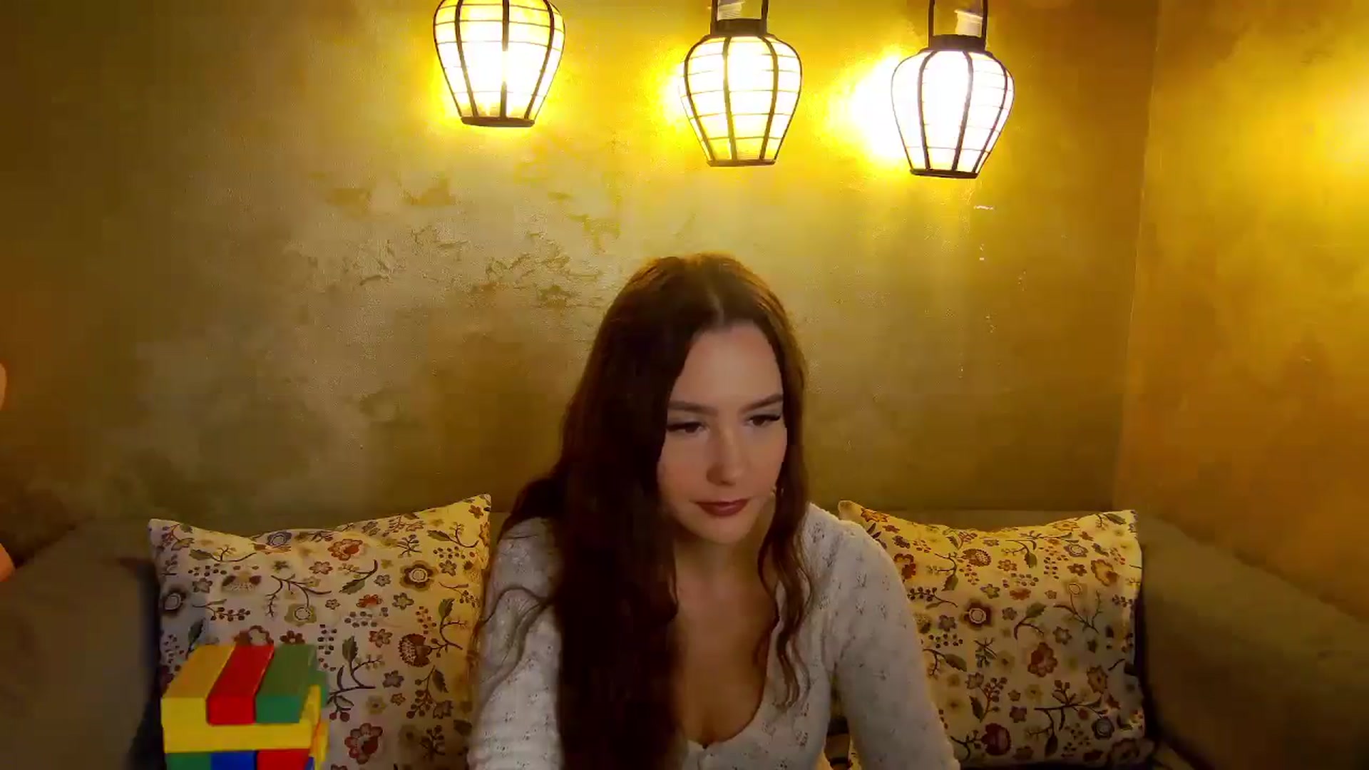 Gallery image thumbnail from Radiance's myfreecams stream on, 11/13/2025, 17:17 image 4 of 20
