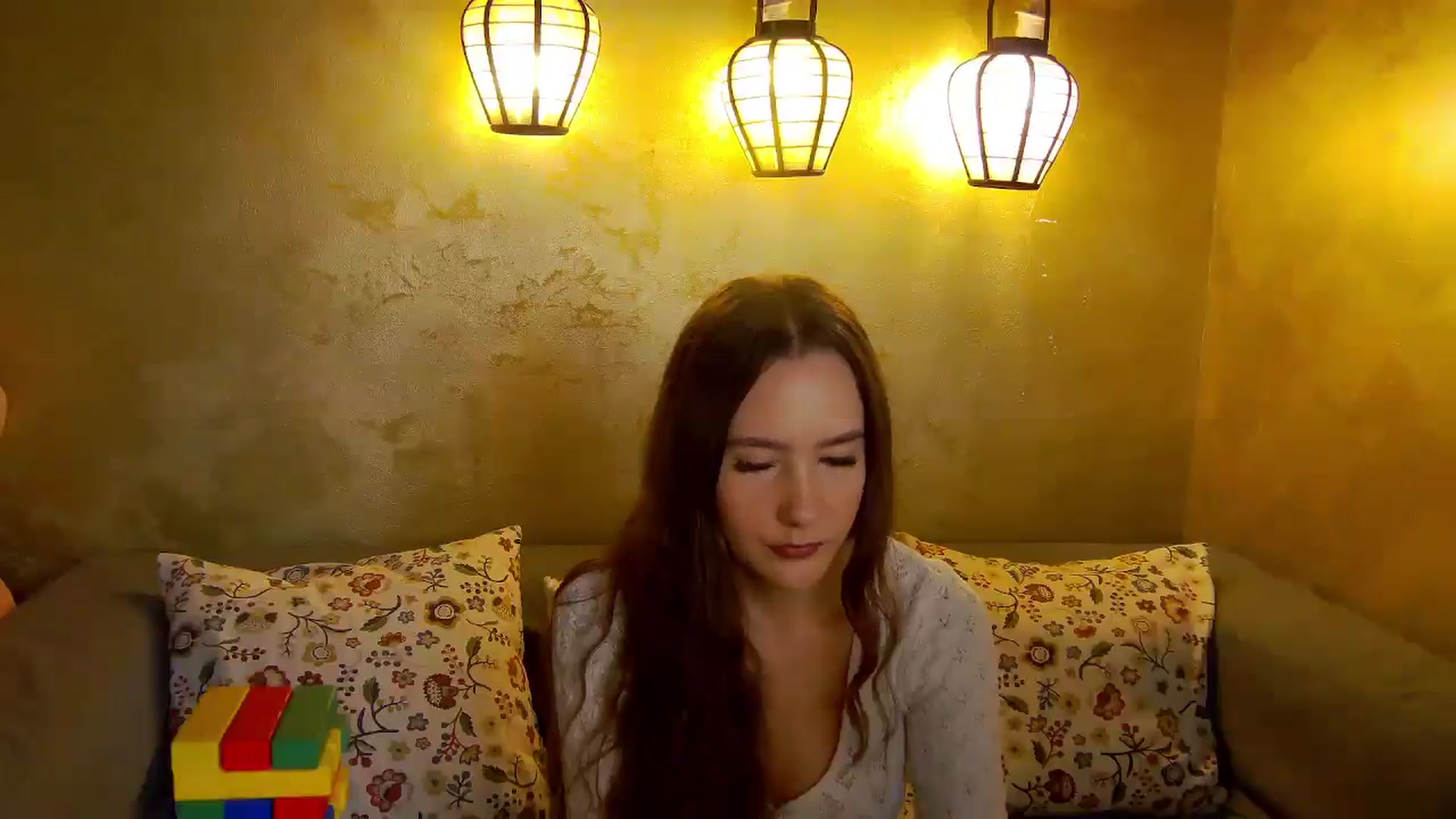 Gallery image thumbnail from Radiance's myfreecams stream on, 11/13/2025, 17:17 image 16 of 20