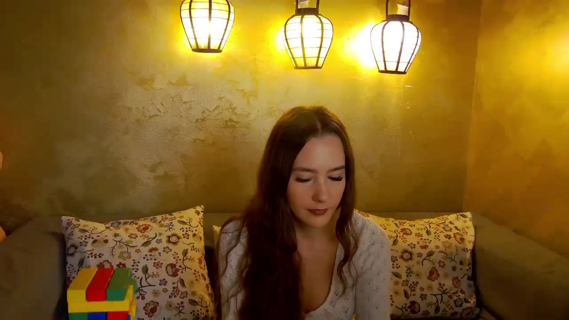 Gallery image thumbnail from Radiance's myfreecams stream on, 11/13/2025, 17:17 image 15 of 20