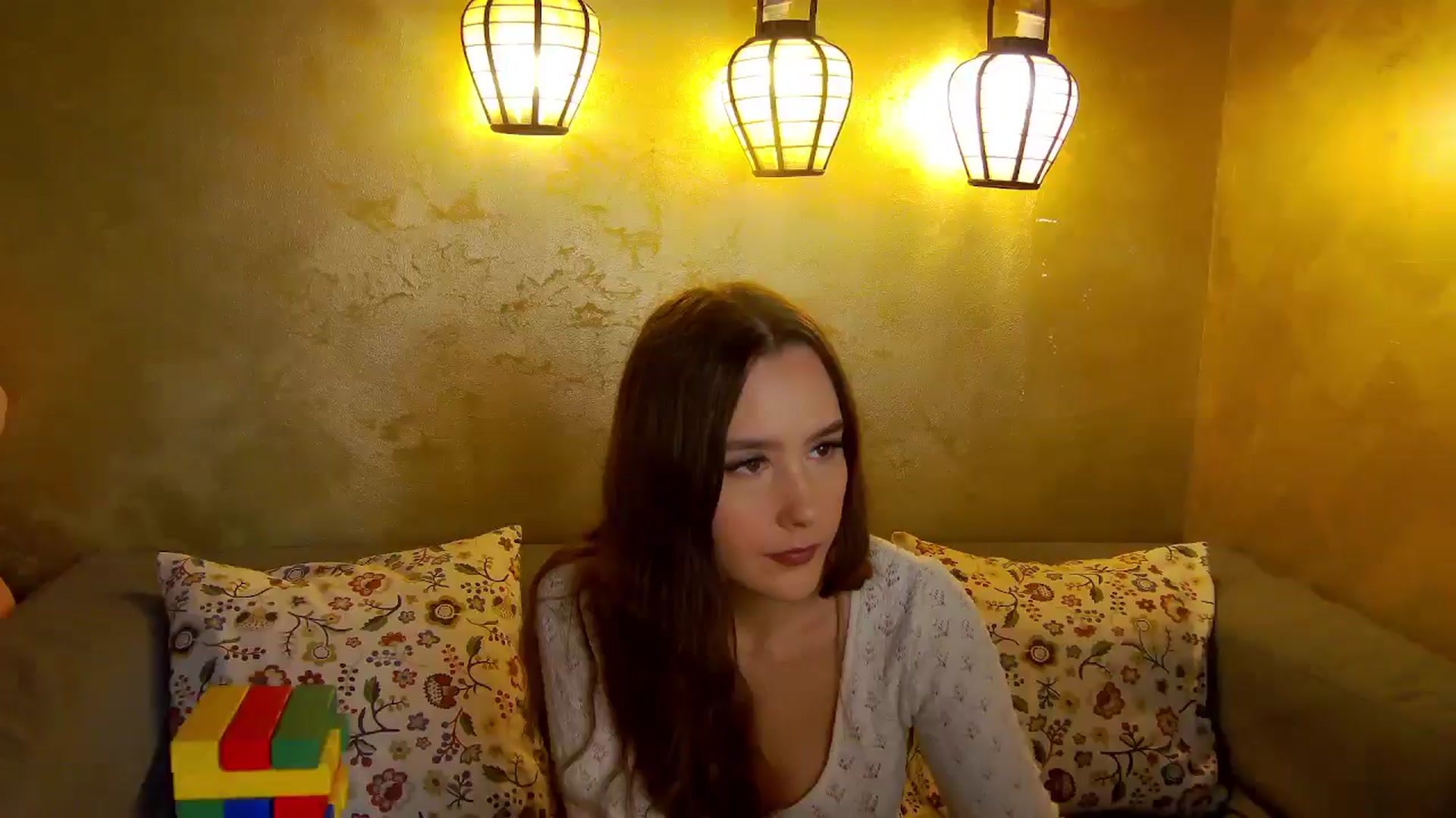 Gallery image thumbnail from Radiance's myfreecams stream on, 11/13/2025, 17:32 image 2 of 20