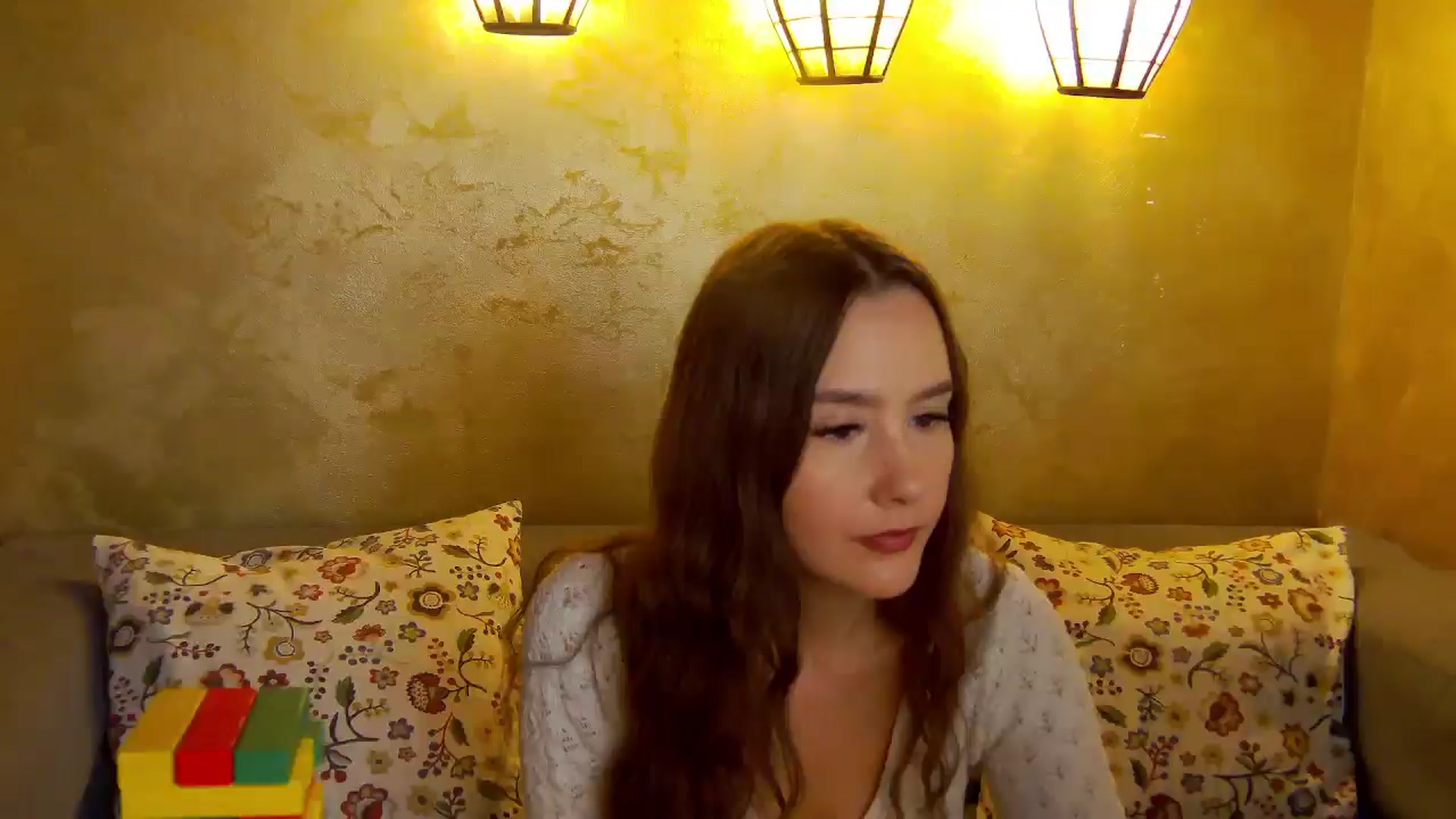 Gallery image thumbnail from Radiance's myfreecams stream on, 11/13/2025, 18:14 image 9 of 20