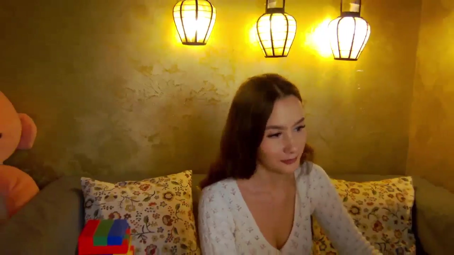 Gallery image thumbnail from Radiance's myfreecams stream on, 11/13/2025, 18:31 image 7 of 20