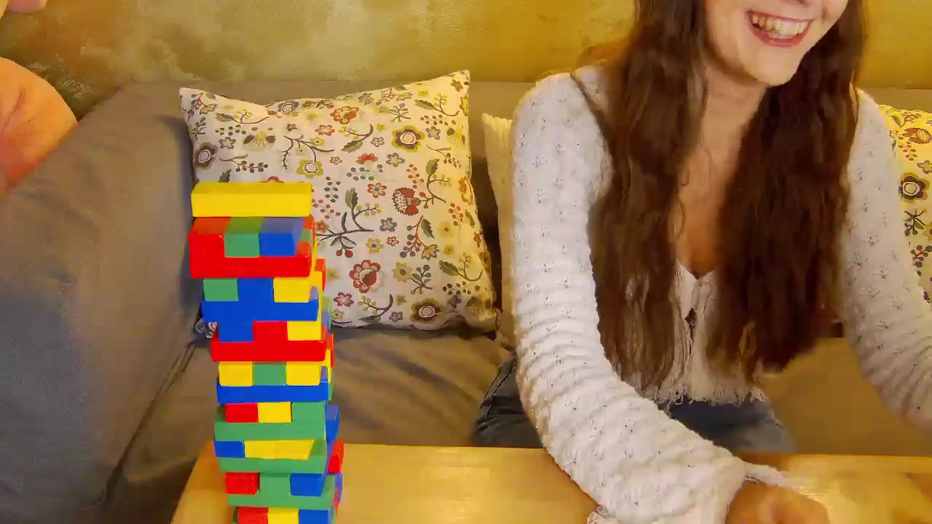 Gallery image thumbnail from Radiance's myfreecams stream on, 11/13/2025, 18:31 image 15 of 20