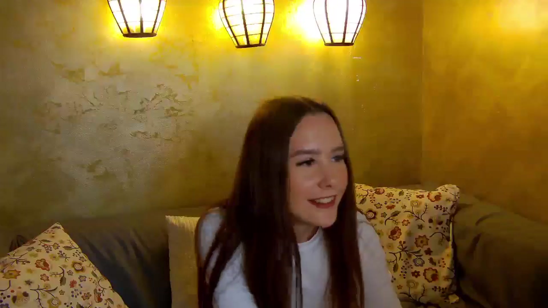 Gallery image thumbnail from Radiance's myfreecams stream on, 11/15/2025, 18:32 image 14 of 20