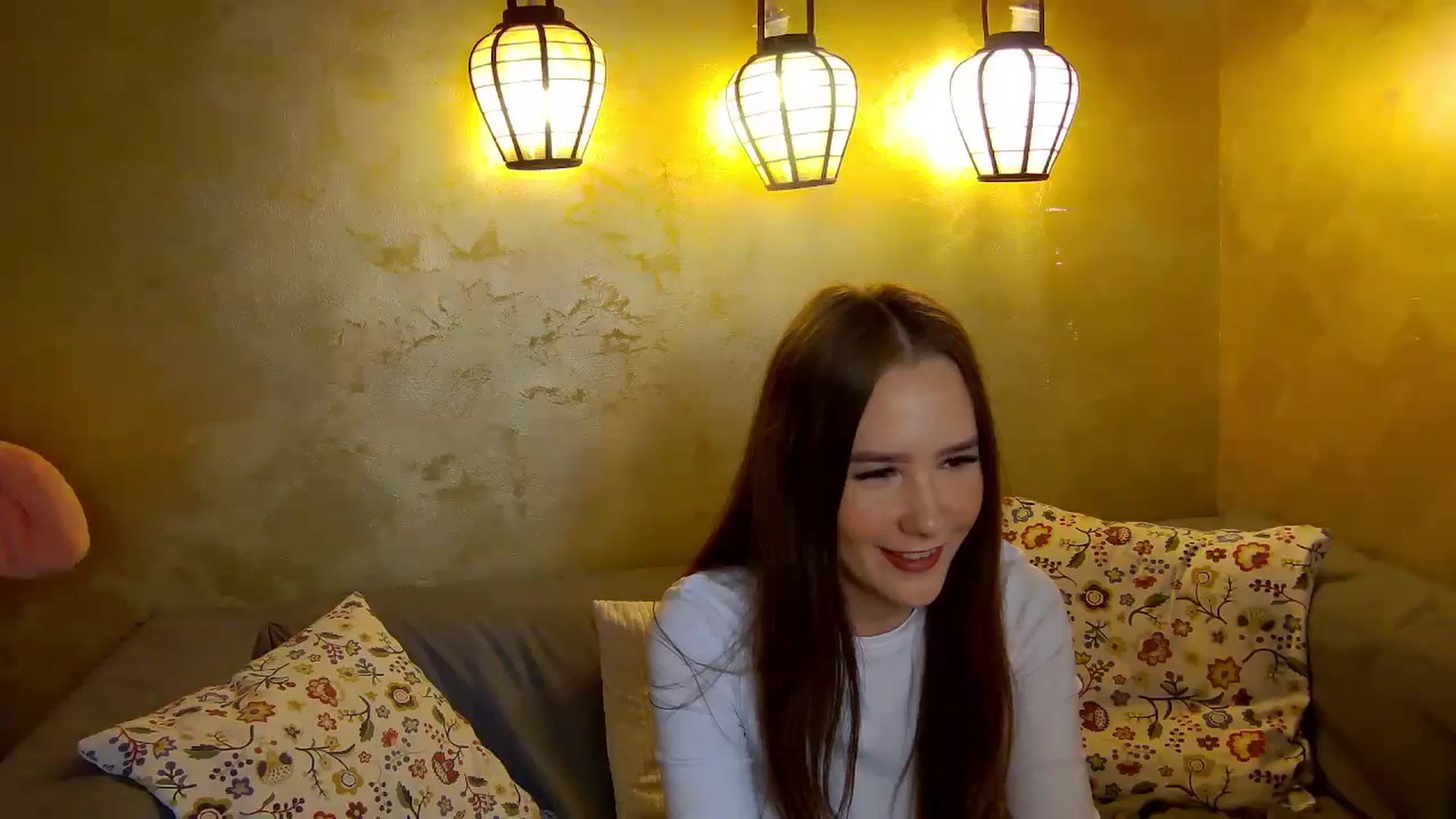 Gallery image thumbnail from Radiance's myfreecams stream on, 11/15/2025, 18:32 image 8 of 20