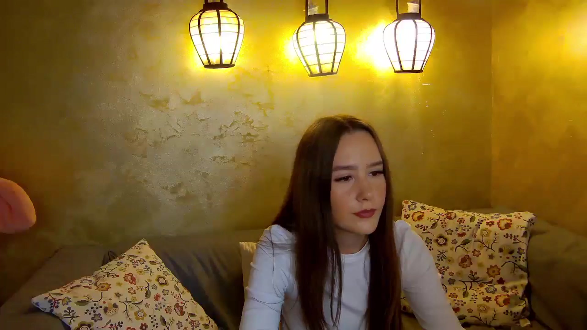 Gallery image thumbnail from Radiance's myfreecams stream on, 11/15/2025, 18:32 image 6 of 20