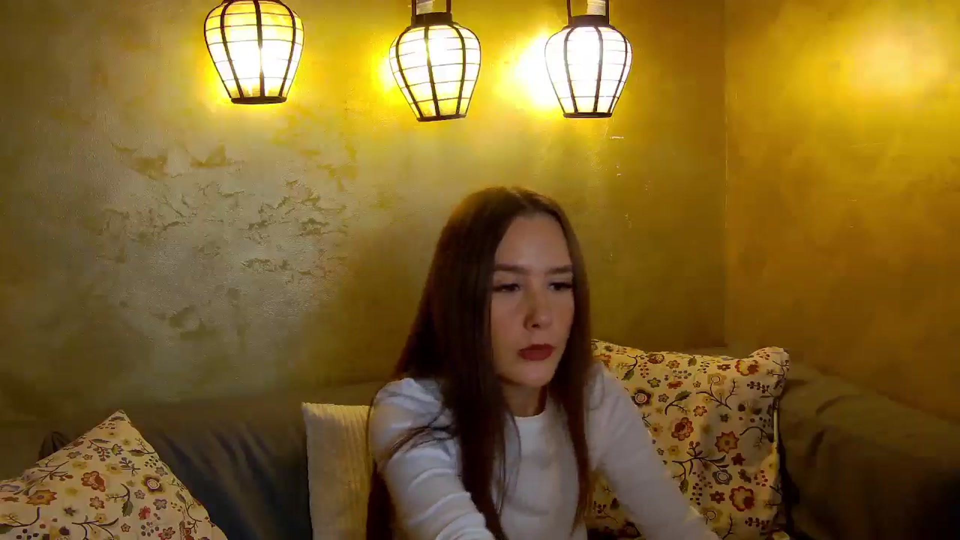 Gallery image thumbnail from Radiance's myfreecams stream on, 11/15/2025, 18:58 image 17 of 20