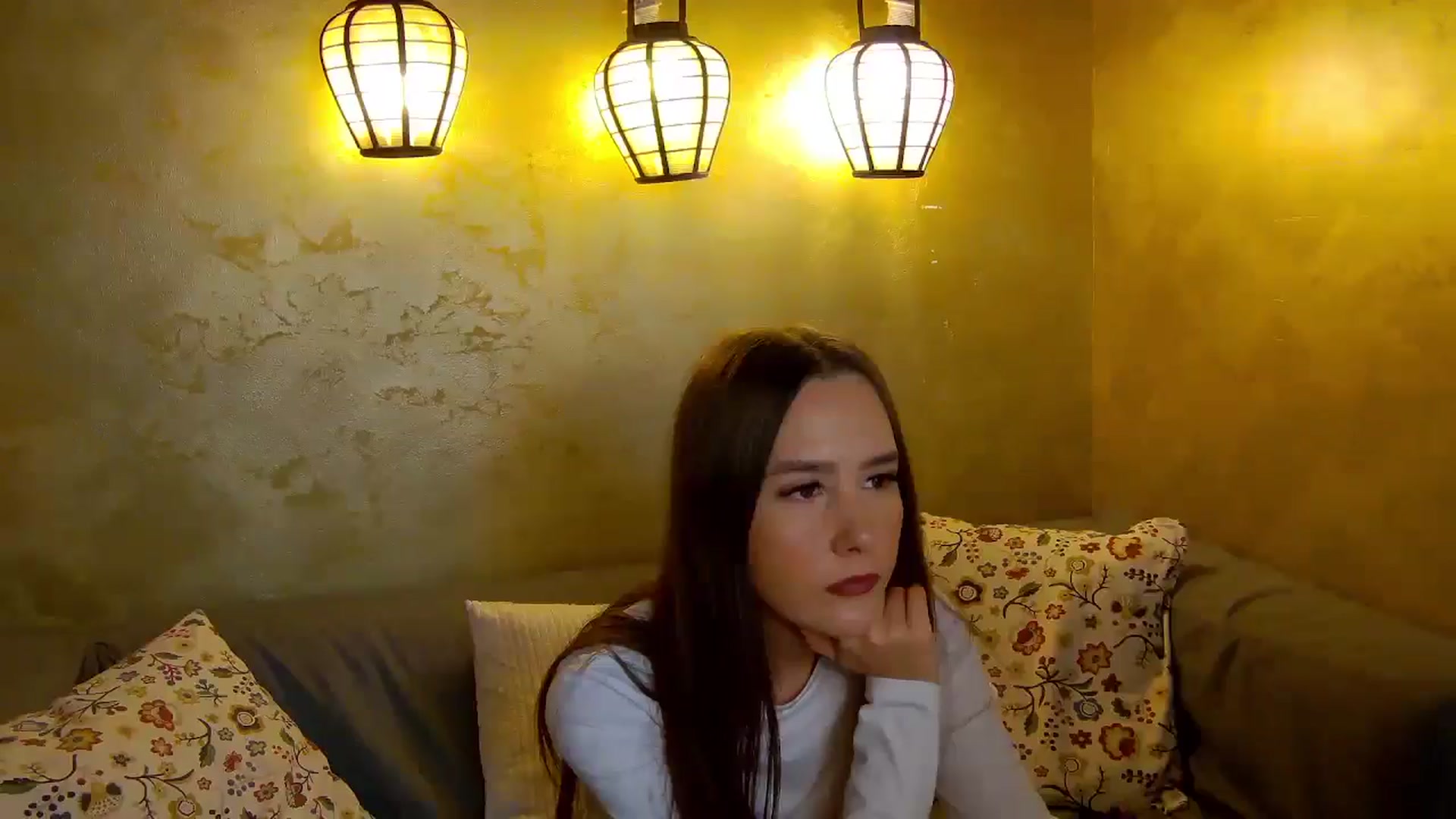 Gallery image thumbnail from Radiance's myfreecams stream on, 11/15/2025, 19:58 image 7 of 20