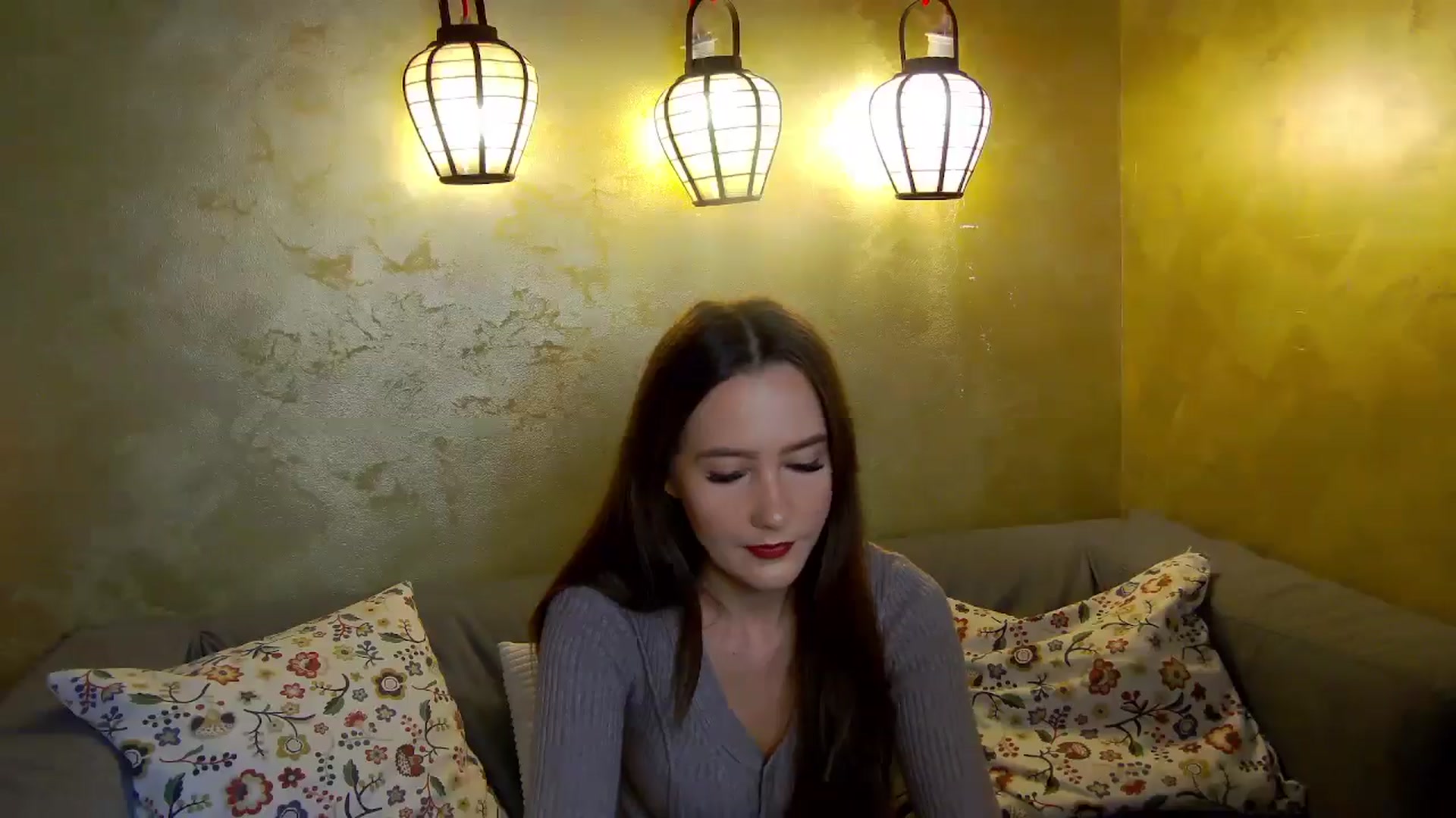 Gallery image thumbnail from Radiance's myfreecams stream on, 11/16/2025, 15:12 image 10 of 20