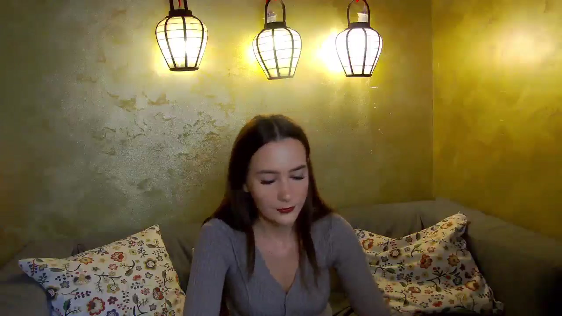 Gallery image thumbnail from Radiance's myfreecams stream on, 11/16/2025, 15:12 image 4 of 20