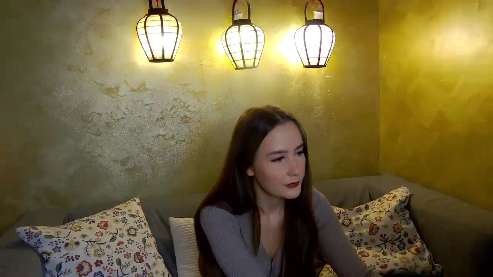 Gallery image thumbnail from Radiance's myfreecams stream on, 11/16/2025, 15:12 image 8 of 20