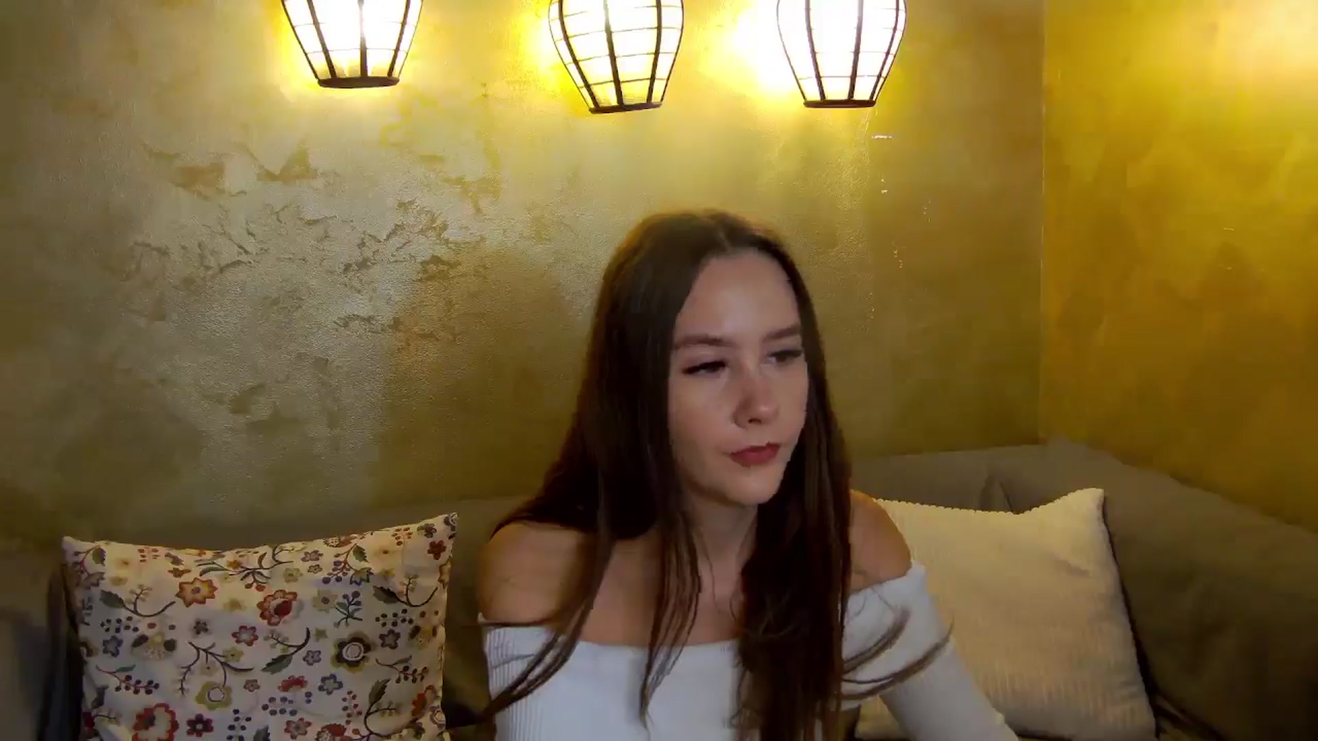 Gallery image thumbnail from Radiance's myfreecams stream on, 11/17/2025, 15:57 image 6 of 20
