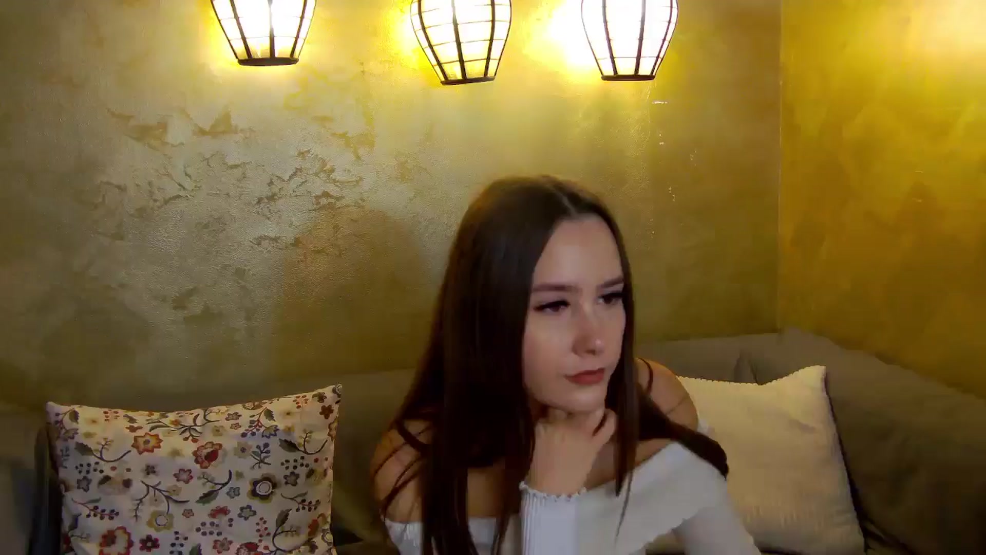Gallery image thumbnail from Radiance's myfreecams stream on, 11/17/2025, 15:57 image 16 of 20