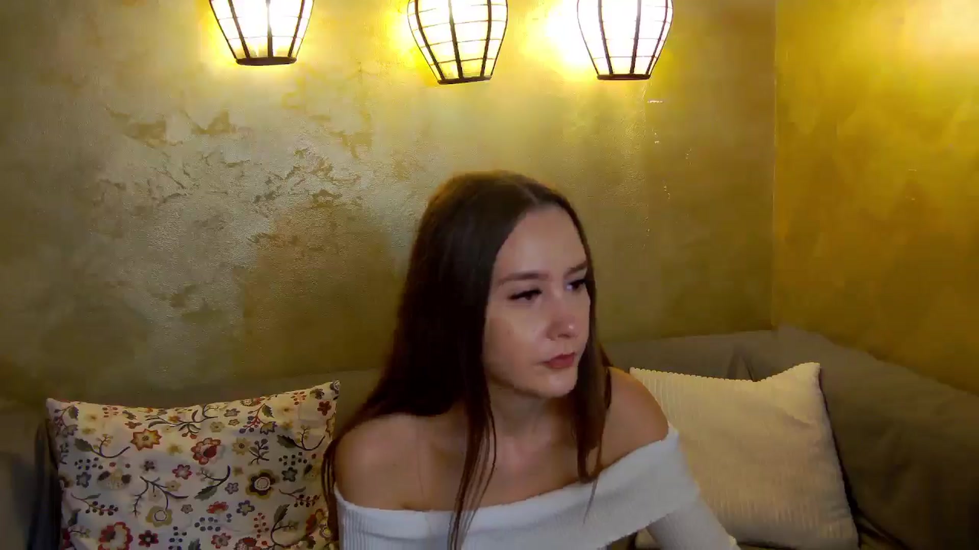 Gallery image thumbnail from Radiance's myfreecams stream on, 11/17/2025, 15:57 image 5 of 20