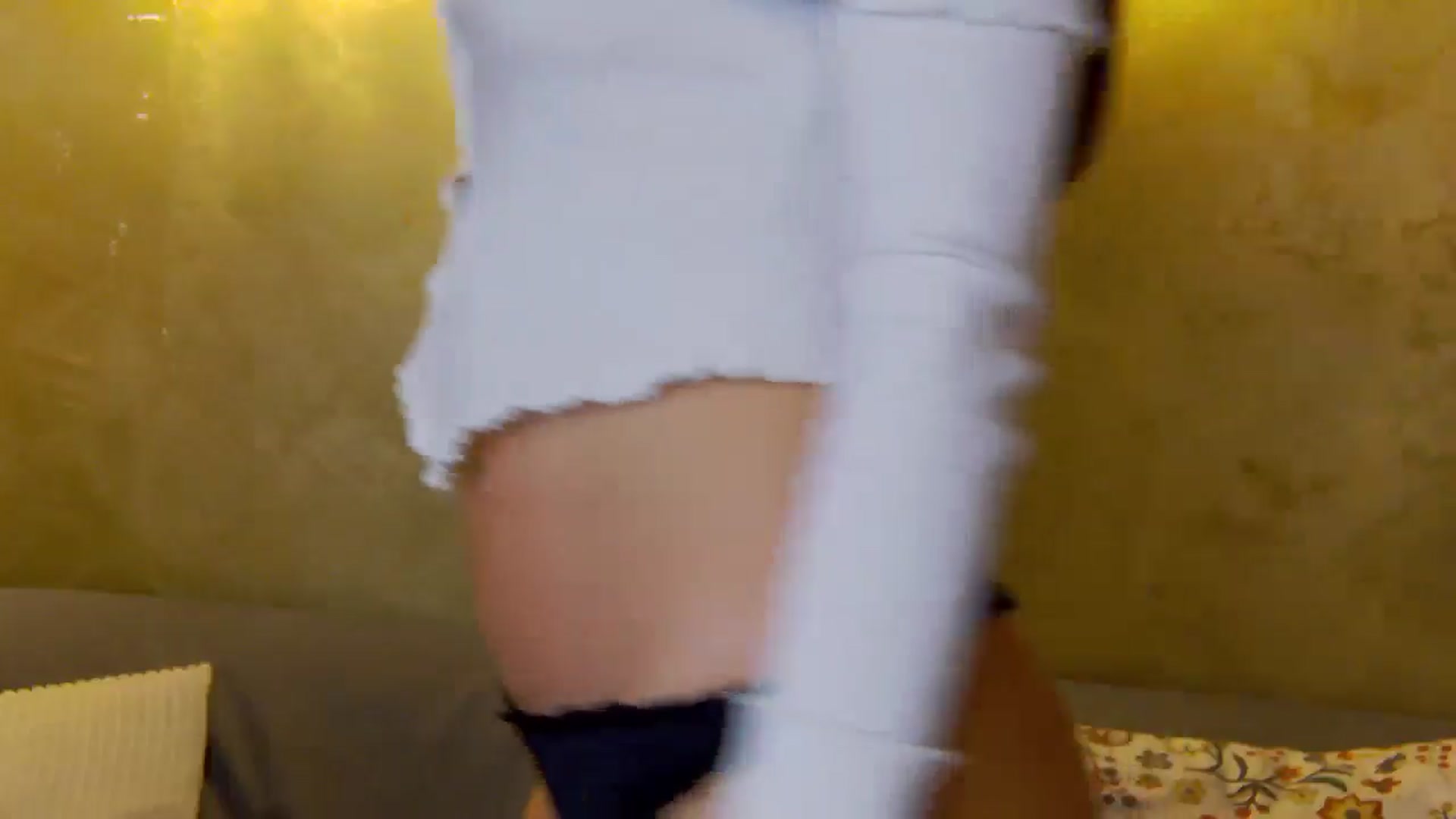 Gallery image thumbnail from Radiance's myfreecams stream on, 11/17/2025, 19:55 image 7 of 20