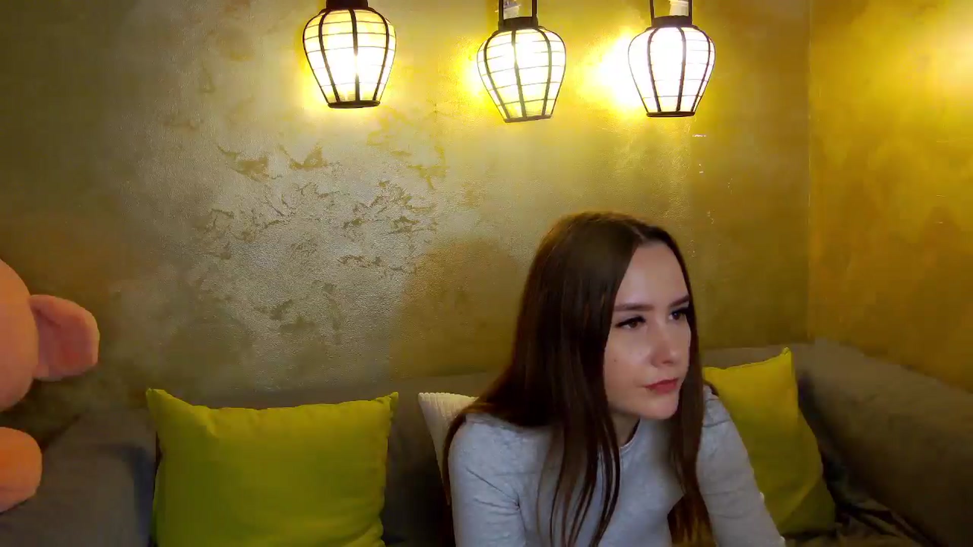 Gallery image thumbnail from Radiance's myfreecams stream on, 11/18/2025, 15:43 image 11 of 20