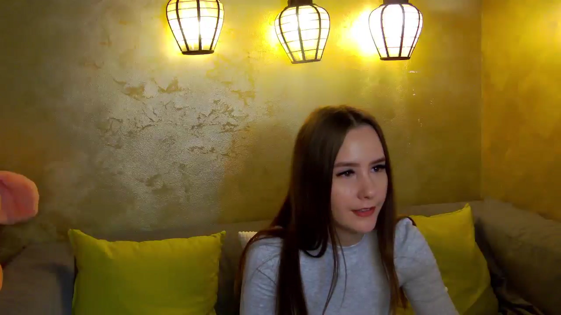Gallery image thumbnail from Radiance's myfreecams stream on, 11/18/2025, 15:43 image 18 of 20