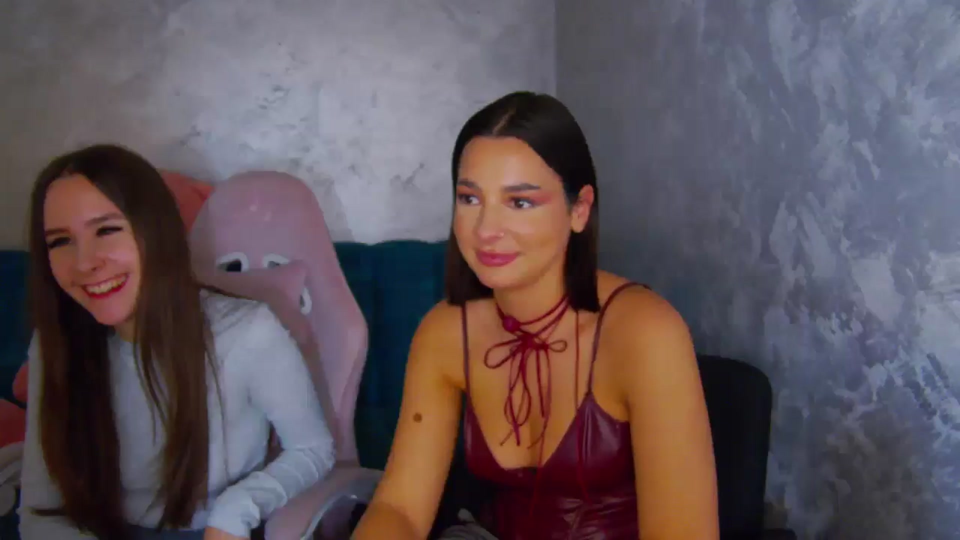 Gallery image thumbnail from Radiance's myfreecams stream on, 11/18/2025, 19:40 image 18 of 20